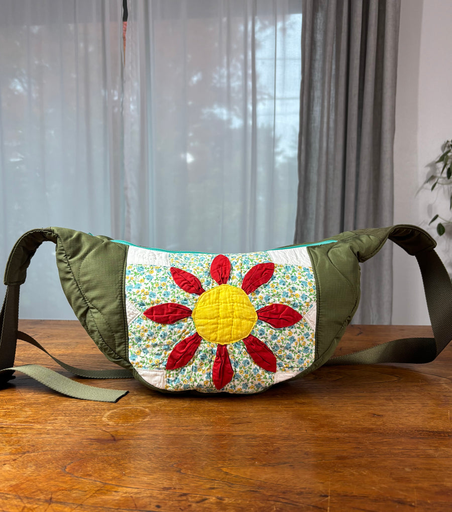 Star Dahlia & Army Blanket Banana Bag