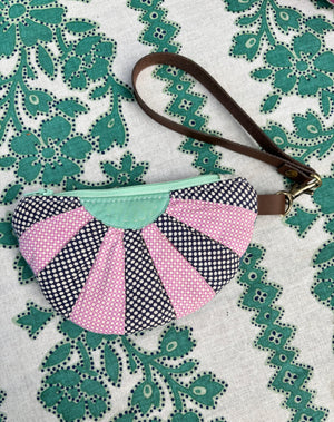 Half Moon pouch (2)