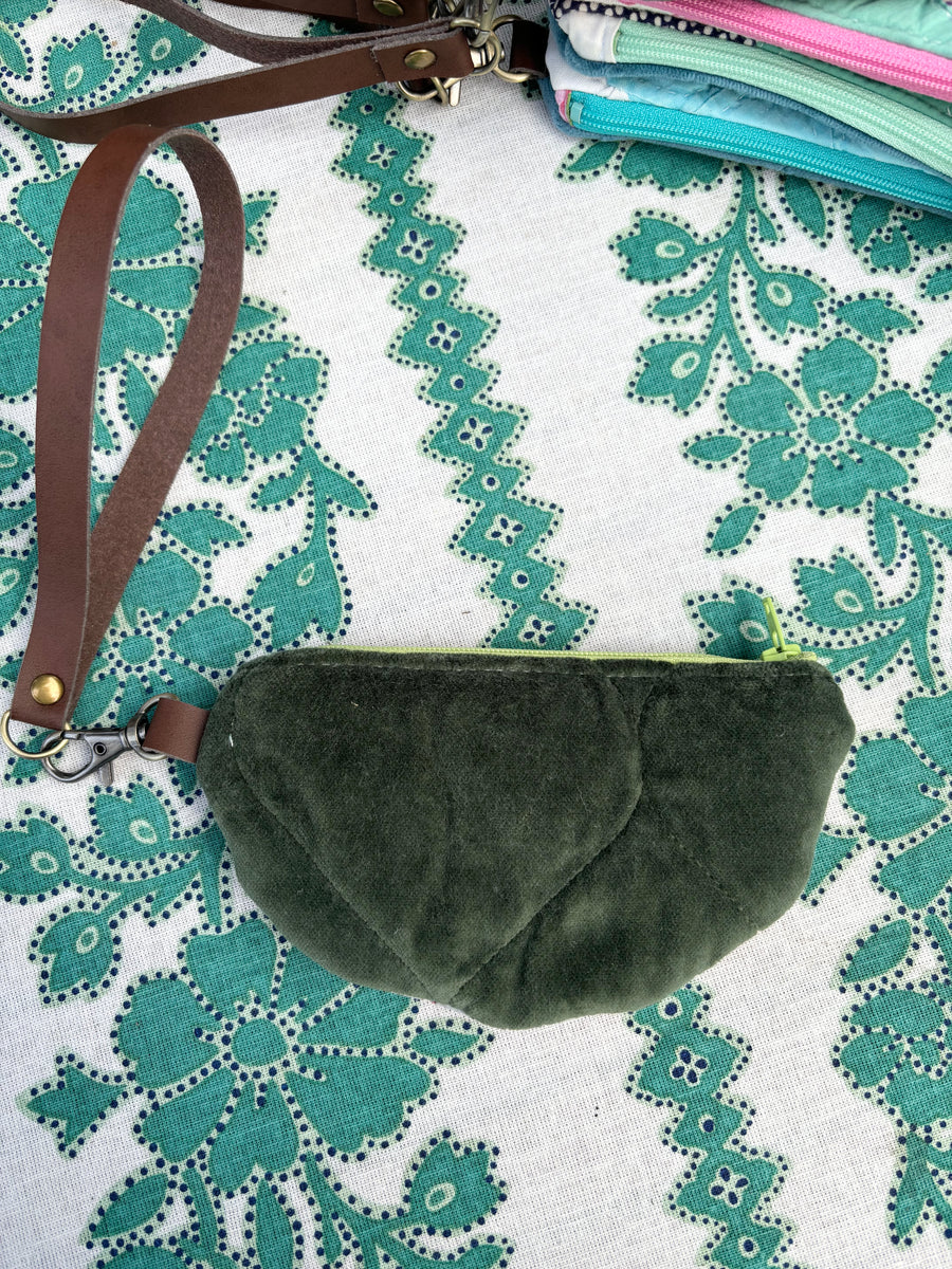 Half Moon Pouch (3)