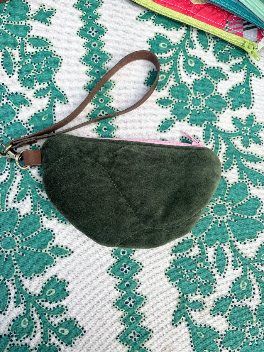 Half Moon Pouch (5)