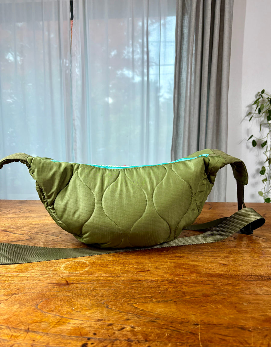 Star Dahlia & Army Blanket Banana Bag