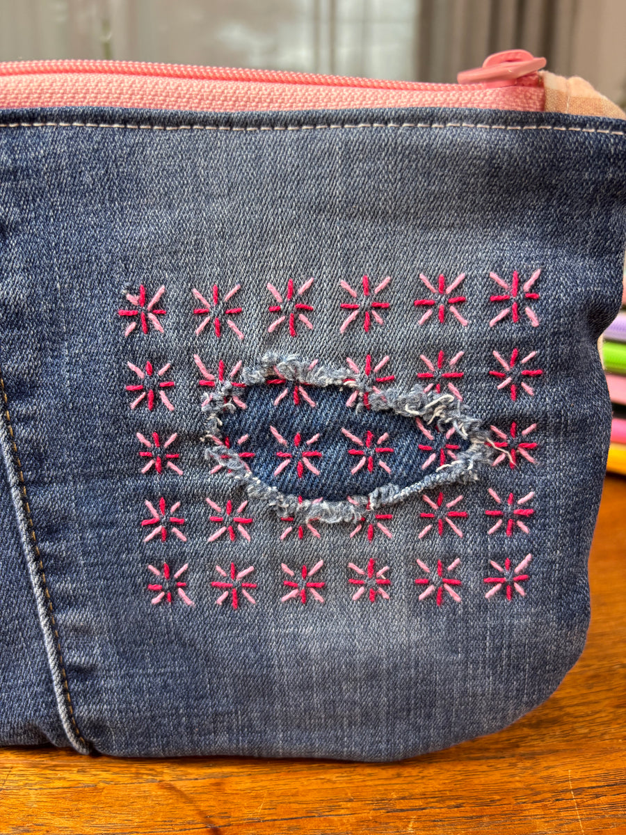 Small Dresden Plate Pouch with Sashiko Stitching