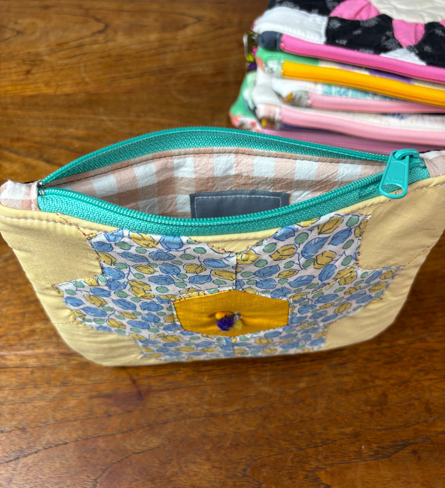 Small Yellow Grandmother's Flower Pouch