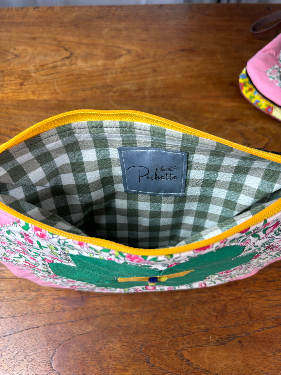 Medium Grandmother's Flower Pouch (green)